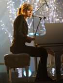 Taylor Swift at The American Music Awards 2022 in Los Angeles