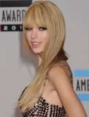 Taylor Swift at The American Music Awards 2022 in Los Angeles
