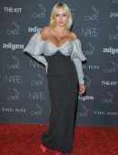 Caroline Vreeland Flaunts Spectacular Cleavage for Photoshoot