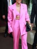 Eva Longoria Leaving Mandarin Oriental Hotel in Paris
