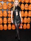 Kathryn Newton at the Premiere of ''Halloween Ends'' in Hollywood