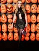 Kathryn Newton at the Premiere of ''Halloween Ends'' in Hollywood