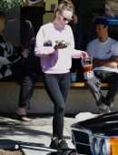 Olivia Wilde Inside Harry Style’s Vintage Benz in Los Angeles