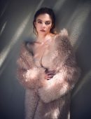 Sydney Sweeney - Elle Magazine Women In Hollywood Issue - November 2022