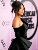 Becky G Upskirt at 2022 American Music Awards in Los Angeles