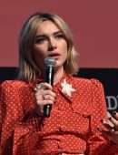 Florence Pugh Leggy, Speaking during Contenders Film: Los Angeles in LA