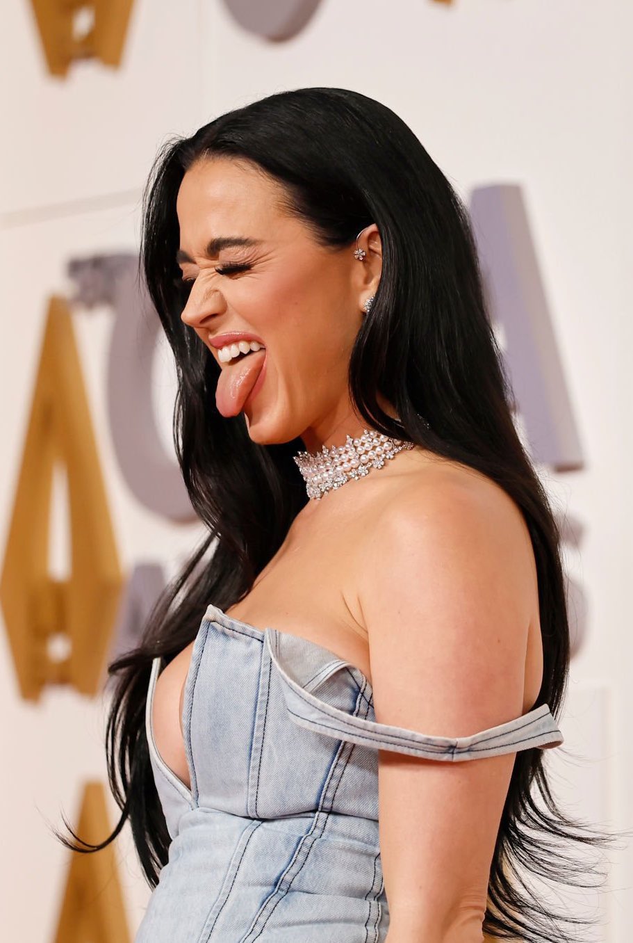 Katy Perry Cleavage at the 56th Annual CMA Awards in Nashville