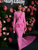 Kim Kardashian Pokies at 2022 Baby2Baby Gala in West Hollywood