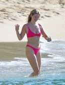 Gwyneth Paltrow with Apple Martin Seen on the Beach in Bridgetown