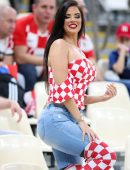 Ivana Knoll Cleavage, and Kissing at FIFA World Cup 2022 in Doha