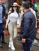 Lauren Sanchez Leaving Kemo Sabe Store in Aspen