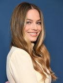 Margot Robbie Attending The Hollywood Reporter's Women in Entertainment Gala in Los Angeles
