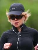 Nicole Kidman in Tights for a Morning Run in Sydney