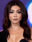 Sarah Hyland Attending the People's Choice Awards in Los Angeles