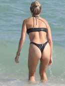 Sylvie Meis Booty in Thong Bikini at the Beach in Miami