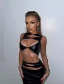 Tallia Storm Leggy and Cleavage Braless Photoshoot