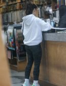 Minka Kelly Booty in Camoflauge Pants, Shopping at Fabrics for the Home in LA