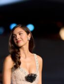 Olivia Rodrigo Cleavage at Academy Gala 2025