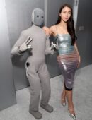 Caylee Cowan turned the 2026 Warner Music GRAMMY Party into her own personal runway on January 29